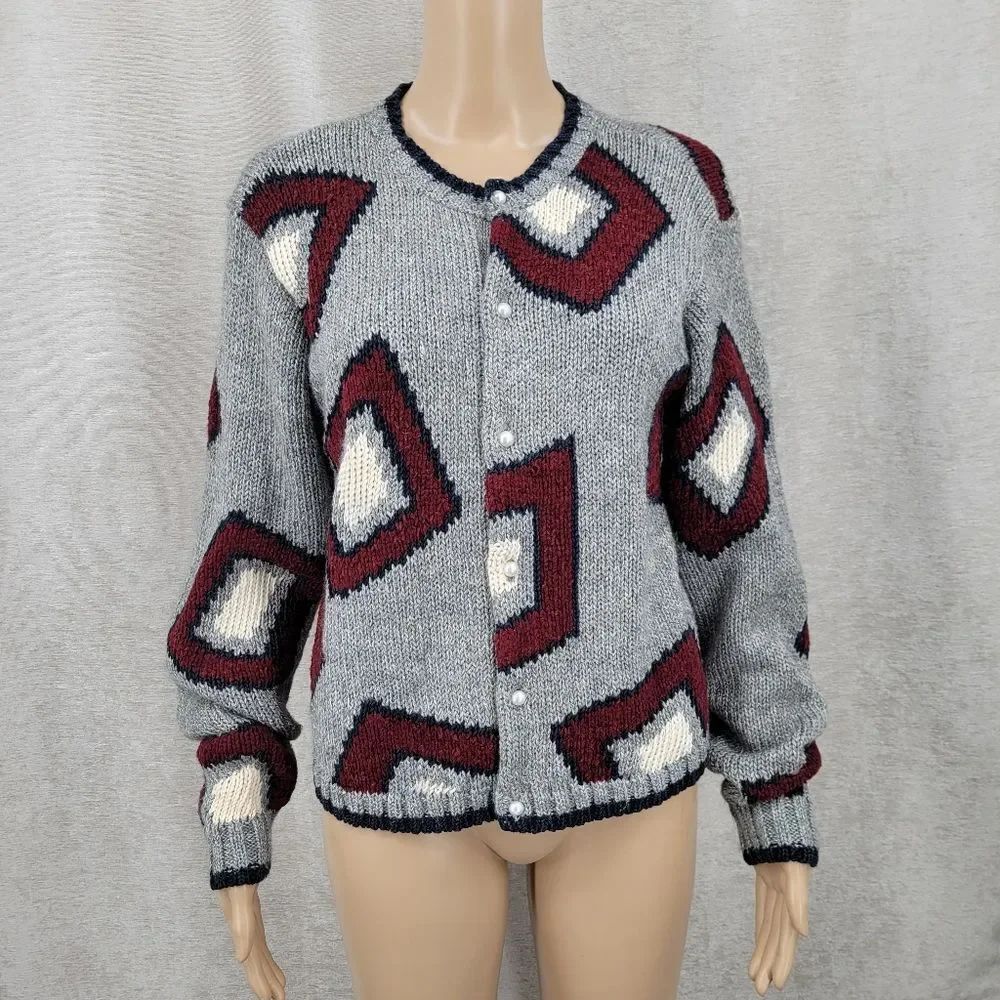 Liz Claiborne Vintage Geometric Patterned Gray Cardigan Sweater Pearl Buttons